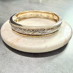 Vintage Two Tone Gold & Silver X-Accent Mesh Texture Bangle Clapper Bracelet